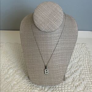 NWT Stainless Steel Elegant Silver Tone  Dainty Necklace initial  B Pendant